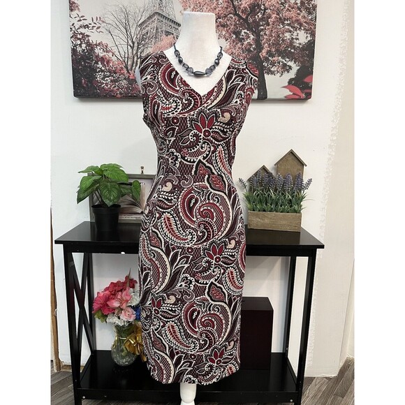 Shelby & Palmer Women’s Sheath Dress Size 8 Sleeveless V Neck Zipper Back Floral - Picture 1 of 11